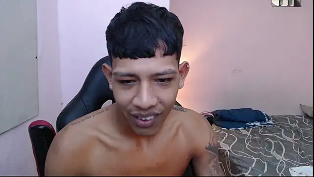 mr stiven  online show from January 4, 2025, 5:16 am