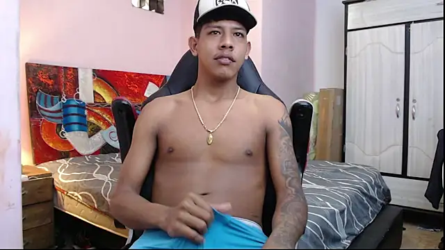 mr stiven  online show from February 5, 2025, 5:52 am