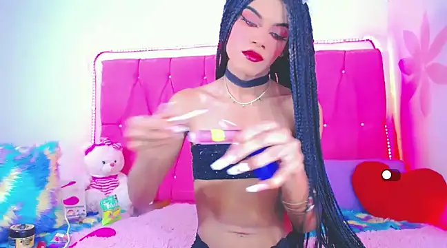 Snapshot of Theylor_Rouse chatting on January 15, 2025, 2:27 am Theylor Rouse online show from January 15, 2025, 2:27 am