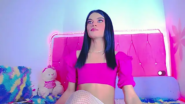 Snapshot of Theylor_Rouse chatting on February 16, 2025, 9:04 am Theylor Rouse online show from February 16, 2025, 9:04 am