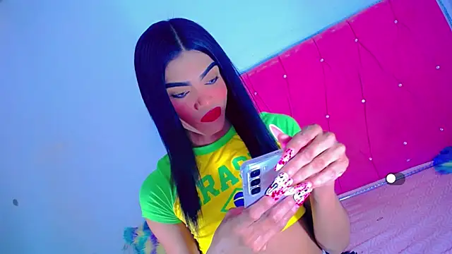 Snapshot of Theylor_Rouse chatting on October 26, 2025, 8:31 am Theylor Rouse online show from October 26, 2025, 8:31 am