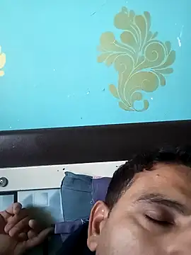 Snapshot of Smarterboytravel chatting on January 24, 2025, 8:44 am Smarterboytravel online show from January 24, 2025, 8:44 am