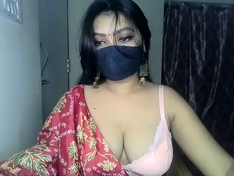 Snapshot of ishi_Beauty chatting on September 12, 2025, 6:02 am ishi Beauty online show from September 12, 2025, 6:02 am