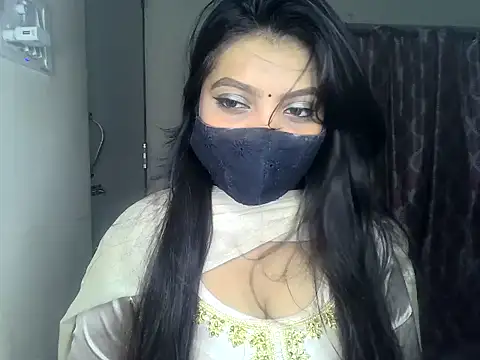 Snapshot of ishi_Beauty chatting on October 1, 2025, 7:47 am ishi Beauty online show from October 1, 2025, 7:47 am
