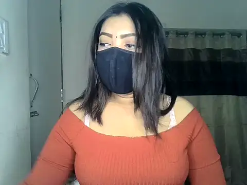 Snapshot of ishi_Beauty chatting on April 19, 2026, 5:29 am ishi Beauty online show from April 19, 2026, 5:29 am