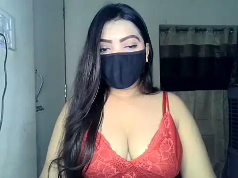 Snapshot of ishi_Beauty chatting on July 4, 2026, 6:08 am ishi Beauty online show from July 4, 2026, 6:08 am