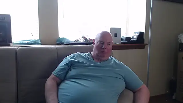 harley99574 online show from May 6, 2026, 6:46 pm