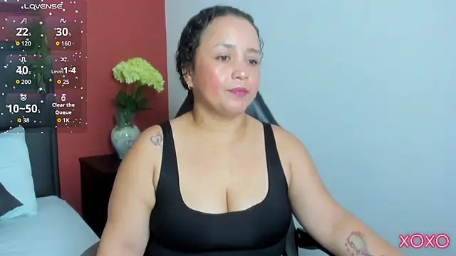 Snapshot of linda_rios_ chatting on June 3, 2026, 2:14 am linda rios online show from June 3, 2026, 2:14 am