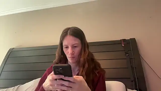 Snapshot of yourstrulylivy69 chatting on January 28, 2025, 2:42 pm yourstrulylivy69 online show from January 28, 2025, 2:42 pm