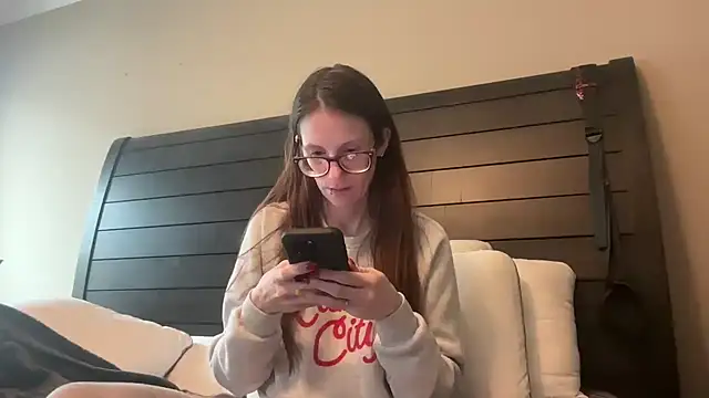 Snapshot of yourstrulylivy69 chatting on February 18, 2025, 7:09 pm yourstrulylivy69 online show from February 18, 2025, 7:09 pm