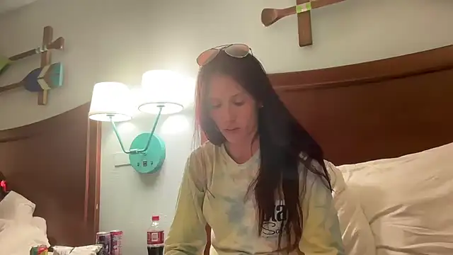 Snapshot of yourstrulylivy69 chatting on March 18, 2025, 11:09 pm yourstrulylivy69 online show from March 18, 2025, 11:09 pm