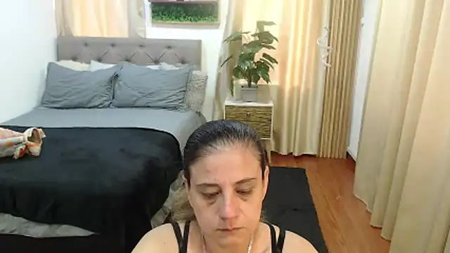 sasi luna online show from May 21, 2026, 1:29 pm