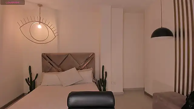 MiaFarrell  online show from March 24, 2026, 6:13 pm