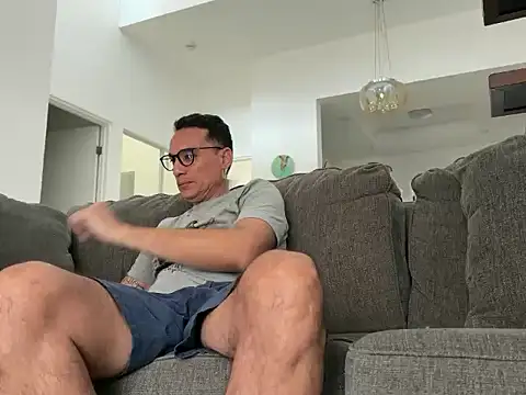 alex ruiz85 online show from September 10, 2025, 7:03 pm