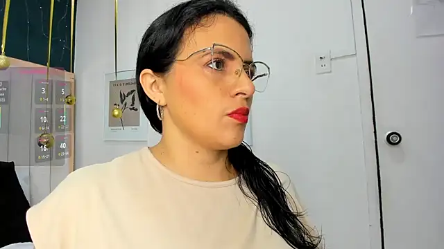 Snapshot of africa_holmes chatting on November 28, 2025, 2:03 am africa holmes online show from November 28, 2025, 2:03 am