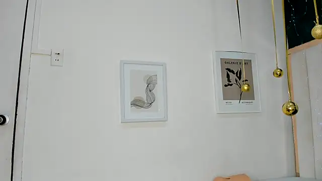 Snapshot of africa_holmes chatting on December 3, 2025, 2:19 am africa holmes online show from December 3, 2025, 2:19 am