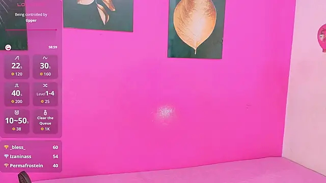 kinkyandsavage online show from December 4, 2025, 7:33 pm