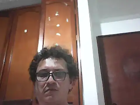 Bombi22 online show from November 17, 2025, 4:18 am