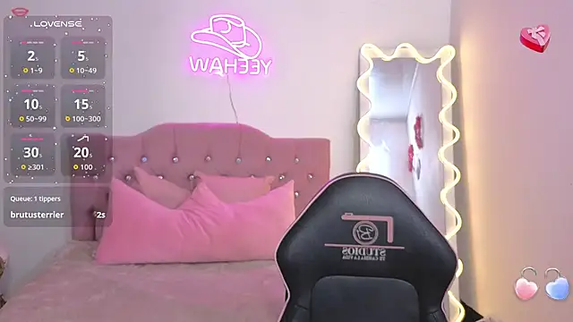 Snapshot of kittystart_tay chatting on October 13, 2025, 11:43 am kittystart tay online show from October 13, 2025, 11:43 am