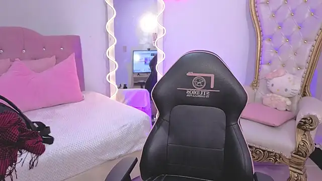 Snapshot of kittystart_tay chatting on November 22, 2025, 11:42 am kittystart tay online show from November 22, 2025, 11:42 am