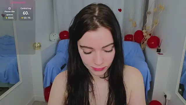 Snapshot of Lana__Cute_ chatting on February 12, 2025, 5:58 pm Lana Cute online show from February 12, 2025, 5:58 pm