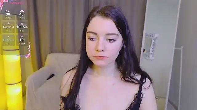 Snapshot of Lana__Cute_ chatting on March 9, 2025, 6:43 pm Lana Cute online show from March 9, 2025, 6:43 pm