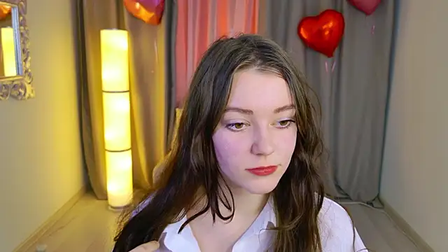 Lana  Cute  online show from February 19, 2026, 1:51 pm