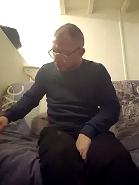 jourdinio13 online show from January 15, 2025, 10:02 pm