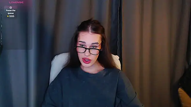 Snapshot of Cassie_Bae chatting on March 2, 2025, 5:25 pm Cassie Bae online show from March 2, 2025, 5:25 pm