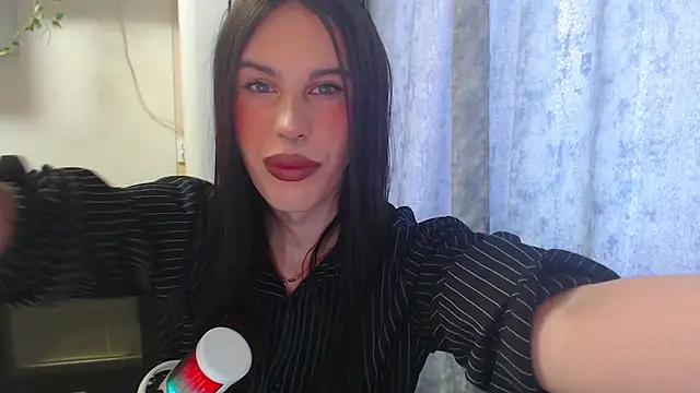 Snapshot of Cassie_Bae chatting on May 2, 2026, 12:54 pm Cassie Bae online show from May 2, 2026, 12:54 pm
