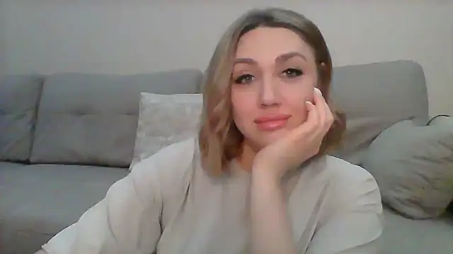 Snapshot of VickyLove047 chatting on January 9, 2025, 5:23 am VickyLove047 online show from January 9, 2025, 5:23 am