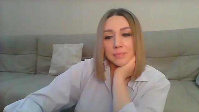 Snapshot of VickyLove047 chatting on February 9, 2025, 6:43 am VickyLove047 online show from February 9, 2025, 6:43 am