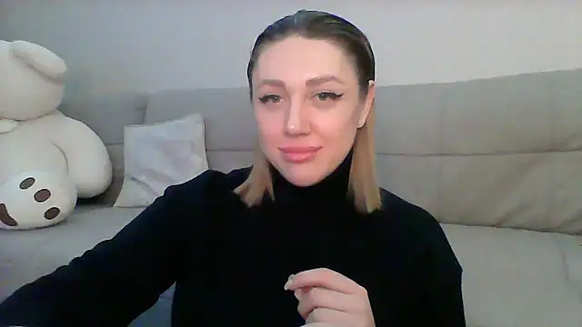 Snapshot of VickyLove047 chatting on February 19, 2025, 8:10 pm VickyLove047 online show from February 19, 2025, 8:10 pm