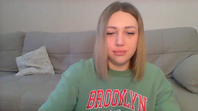 Snapshot of VickyLove047 chatting on March 1, 2025, 7:51 am VickyLove047 online show from March 1, 2025, 7:51 am