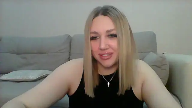 Snapshot of VickyLove047 chatting on September 18, 2025, 6:43 pm VickyLove047 online show from September 18, 2025, 6:43 pm