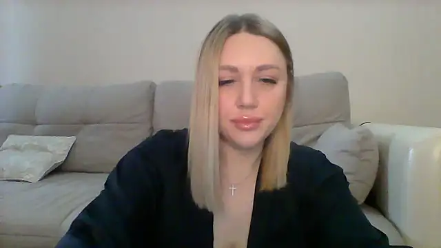 Snapshot of VickyLove047 chatting on September 19, 2025, 6:48 am VickyLove047 online show from September 19, 2025, 6:48 am