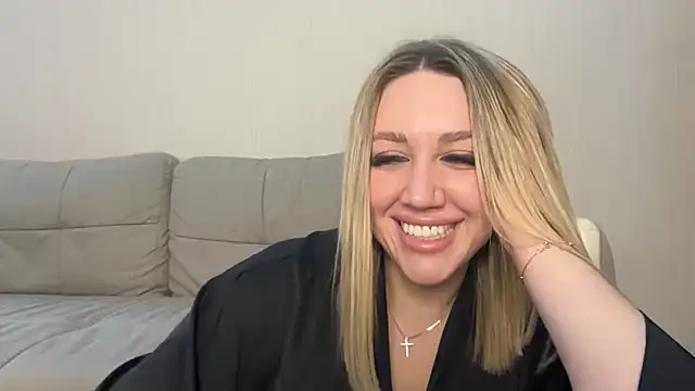 Snapshot of VickyLove047 chatting on October 4, 2025, 8:45 am VickyLove047 online show from October 4, 2025, 8:45 am