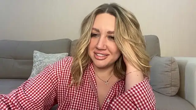 Snapshot of VickyLove047 chatting on October 9, 2025, 7:28 am VickyLove047 online show from October 9, 2025, 7:28 am