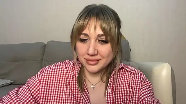 VickyLove047 online show from April 7, 2026, 7:36 pm