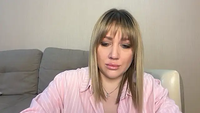 VickyLove047 online show from April 11, 2026, 7:45 am