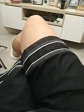 Snapshot of Dannydy2015 chatting on March 19, 2026, 4:33 pm Dannydy2015 online show from March 19, 2026, 4:33 pm