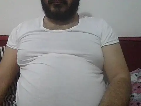 Snapshot of UrfavSlaveBitch chatting on March 3, 2026, 6:36 pm UrfavSlaveBitch online show from March 3, 2026, 6:36 pm