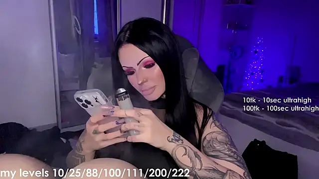 Snapshot of _xxtina chatting on January 6, 2026, 1:15 pm xxtina online show from January 6, 2026, 1:15 pm