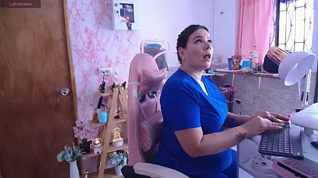 Snapshot of LucyanaSilva chatting on August 4, 2026, 4:53 pm LucyanaSilva online show from August 4, 2026, 4:53 pm