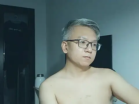 leoUSIR online show from September 16, 2025, 3:24 pm