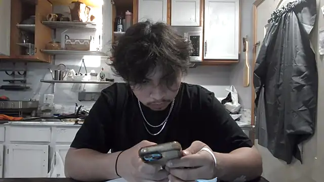 Snapshot of meximaloo1 chatting on November 6, 2025, 12:33 am meximaloo1 online show from November 6, 2025, 12:33 am