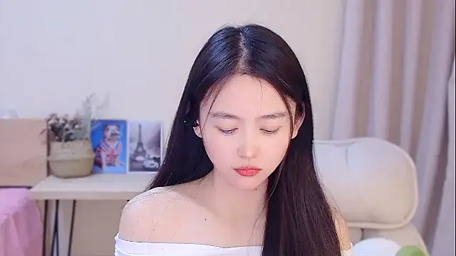 CN-Babycat online show from April 7, 2026, 4:02 am