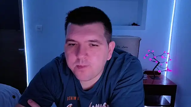 Snapshot of JasonJacks chatting on October 21, 2025, 2:56 am JasonJacks online show from October 21, 2025, 2:56 am