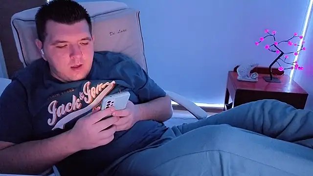 Snapshot of JasonJacks chatting on October 25, 2025, 4:31 am JasonJacks online show from October 25, 2025, 4:31 am