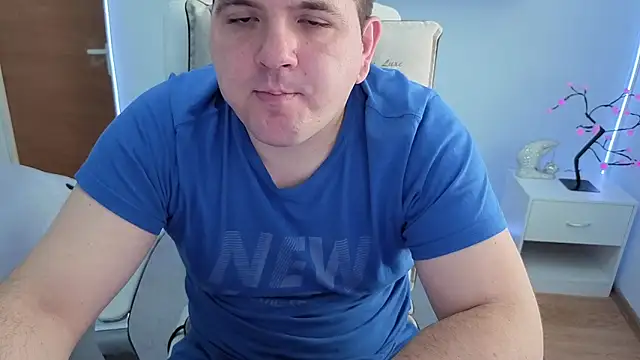 Snapshot of JasonJacks chatting on October 31, 2025, 7:42 am JasonJacks online show from October 31, 2025, 7:42 am